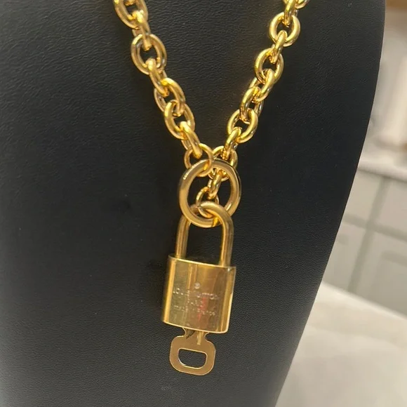 Authentic Louis Vuitton Lock n Key Necklace - Picture 3 of 4